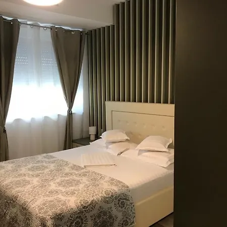 Lejlighed Matteo 2 Marina Surf Residence, Mamaia Nord - Navodari,1 Frontala,2 Cu Laterala La Mare Năvodari